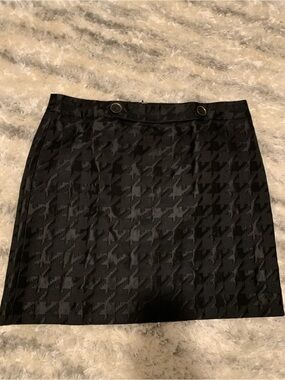 Loft Fashion Black Houndstooth Jacquard Mini Skirt
